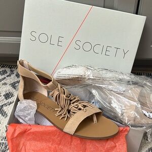 BRAND NEW Sole Society So-Koa Fringe Suede Sandals